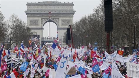 Movilización Masiva En París Contra El Matrimonio Homosexual