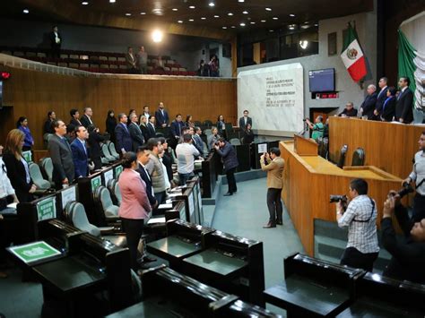 H Congreso De Nuevo Le N Diputados Guardan Minuto De Silencio