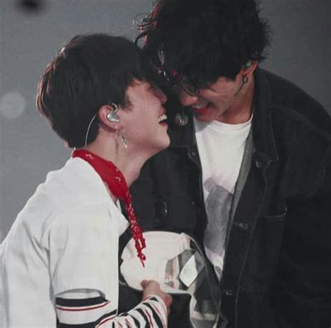 Kiss💕 •kookmin• ѵҽíղԵíՏíҽԵҽ Jikook Jimin Jungkook Couples