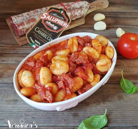 Gnocchi Con Sugo Di Salsiccia Casareccia Clai