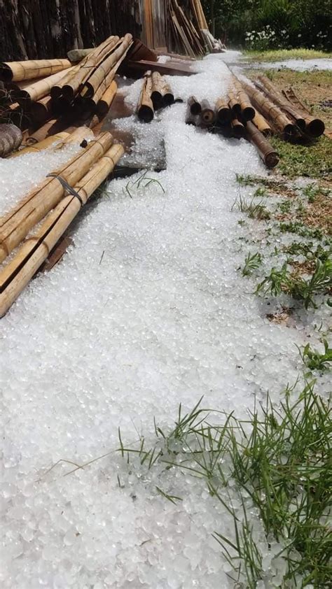 Chuva de granizo atinge algumas cidades de Santa Catarina Aquidabã