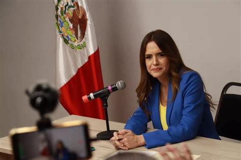 Clara Luz Flores Alcaldesa De Escobedo Renuncia Al Pri Y Se Acerca A