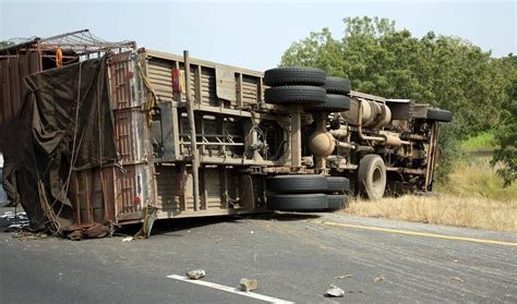 Truck Accident Lawsuit [All you Need to Know]