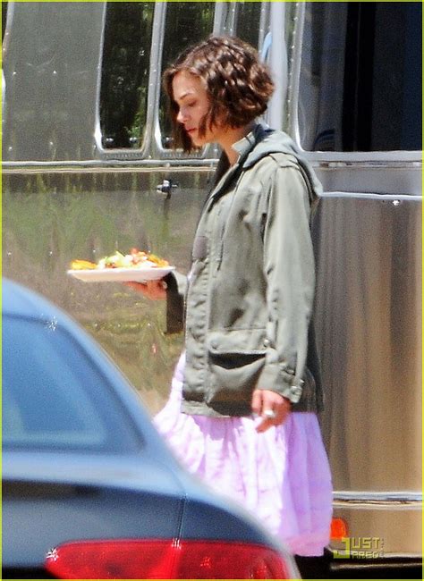 Keira Knightley: Laughing on Set with Steve Carell!: Photo 2547763 ...