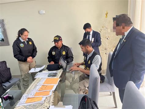 Detienen a generales PNP por caso de ascensos irregulares La Razón