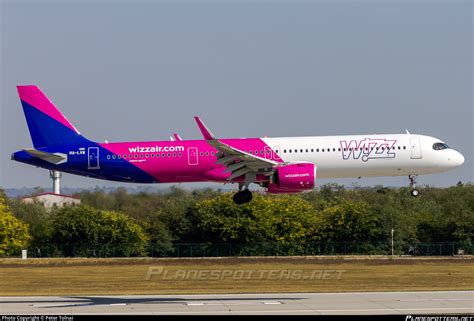 HA LVW Wizz Air Airbus A321 271NX Photo By Peter Tolnai ID 1228036