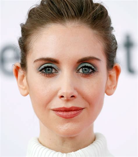 18 Stunning Smoky Eye Makeup Looks For Every Eye Shape Who What Wear Uk