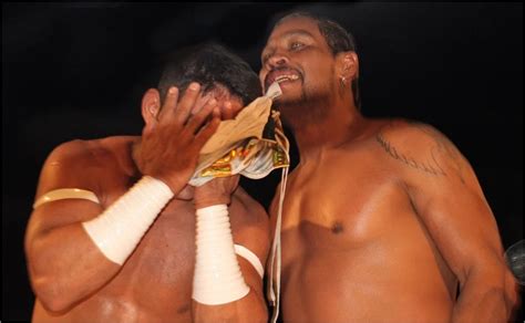 Muere el luchador Black Warrior eterno rival del Místico