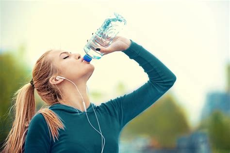 Intossicazione Da Acqua Cosa Succede Se Ne Beviamo Troppa Benessereblog