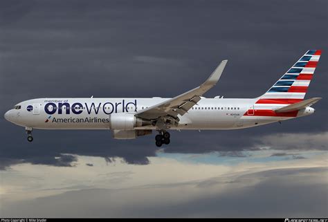 N343AN American Airlines Boeing 767 323ER WL Photo By Mike Snyder ID