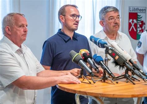 L Btheen Waldbrand In Mecklenburg Vorpommern Der Berblick Der Spiegel