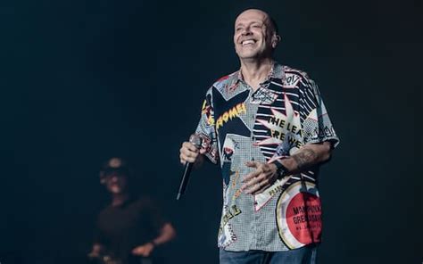 Max Pezzali In Concerto Annunciato Il Tour Nei Palazzetti Le Date