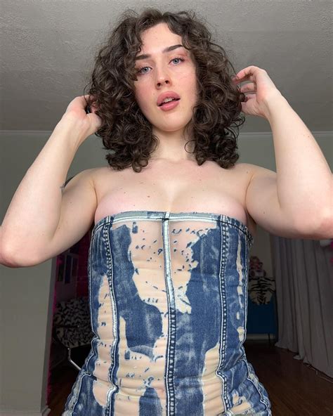Lyla Lush OnlyFans Review: 5 Reasons You Should (Or Shouldn't) Subscribe Image 10