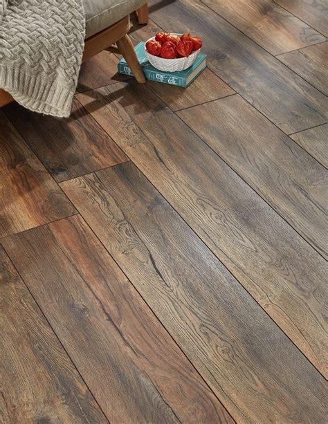 Villa Harbour Oak Laminate Flooring Direct Wood Flooring