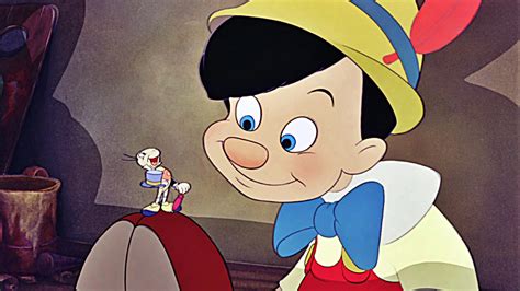 Disney Reveals First Look At Live Action Pinocchio And It S Terrifying