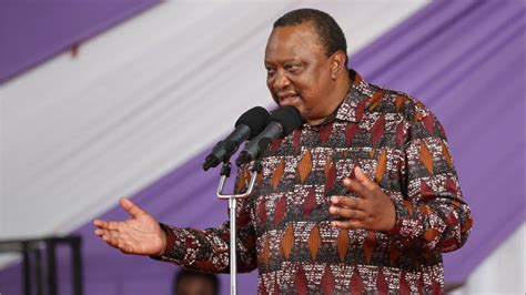 MNARUSHA KENYA KWA MTARO ANGRY RETIRED PRESIDENT UHURU KENYATTA