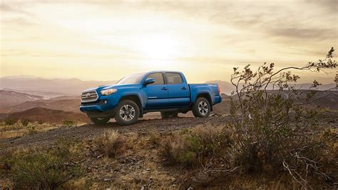 Nissan Frontier vs Toyota Tacoma Comparison | I-90 Nissan