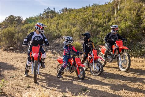 Primera Impresión Modelos Honda CRF 2025 Importantes actualizaciones