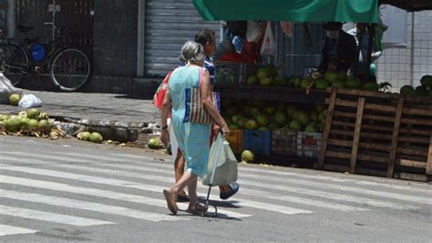 Expectativa De Vida Do Brasileiro Aumenta Para Anos Informa Ibge