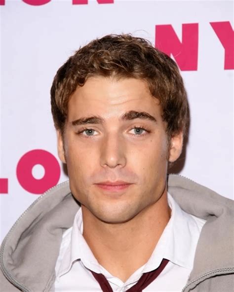 Dustin Milligan