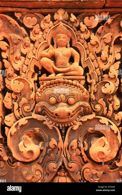 Decorative Wall Carvings Hi Res Stock Photography And Images Alamy