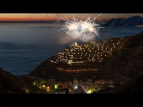 Il Presepe Luminoso Di Manarola Da Un Idea Geniale Del Signor Mario