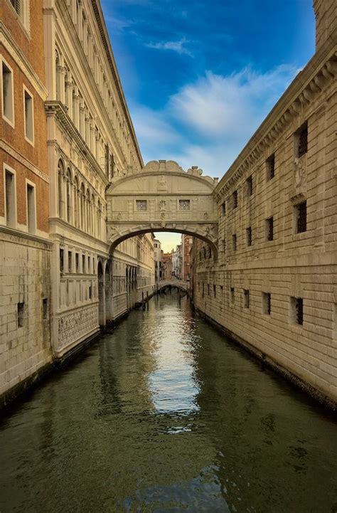 Ponte Dei Sospiri Storia E Leggenda Del Luogo Pi Noto Di Venezia