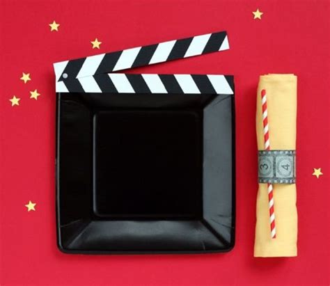 29 DIY Cinema Themed Parties - Tip Junkie | Movie night birthday party ...