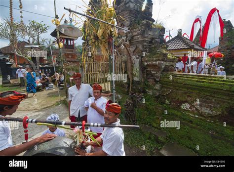 People Of Bali Islandindonesia Stock Photo Alamy