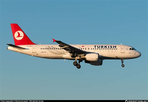 TC JPU Turkish Airlines Airbus A320 214 Photo By Monica De Guidi VRN