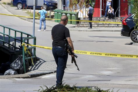 Protesti U Sarajevu I Mostaru Zbog Brutalnog Ubistva U Grada Cu