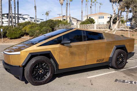 Gold Plated Tesla Cybertruck Sells For Way Under Mrsp The Owner