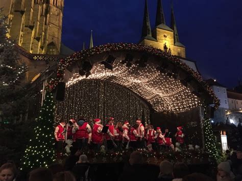 Auftritt zum Weihnachtsmarkt auf dem Domplatz in Erfurt | Schalmeien ...