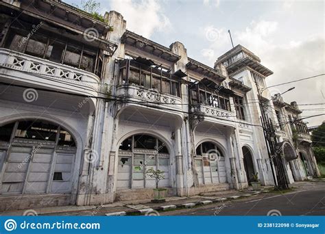 Warenhuis Building An Old Building A Heritage And Landmark Of Medan