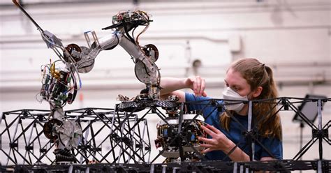 NASA tests autonomous space robots for off-world construction - Big Think