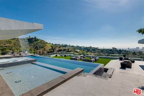 Wow Awesome Sq Ft Los Angeles Mansion With Rooftop Pool