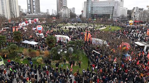 Gr Ve Du Janvier Des Dizaines De Milliers De Manifestants Paris