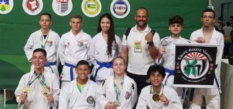 EQUIPE DE KARATÊ DE VINHEDO CONQUISTAM 10 MEDALHAS NA CLASSIFICATÓRIA