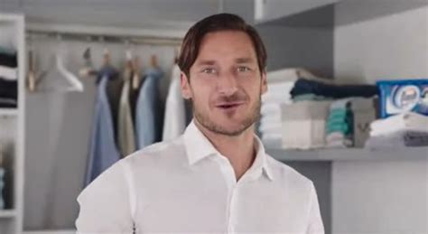 Francesco Totti Nuovo Testimonial Del Detersivo Dash Ma Sui Social