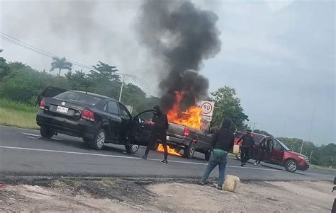 Qué provocó los bloqueos y quema de vehículos en Tabasco xeu