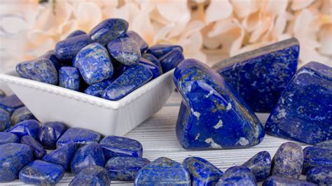 Model Batu Warna Biru