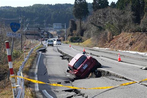 Terremoto In Giappone Il Bilancio Si Aggrava Ancora Forti Nevicate