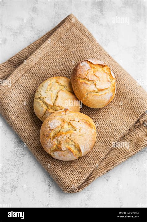 Fresh Bread Buns Hi Res Stock Photography And Images Alamy