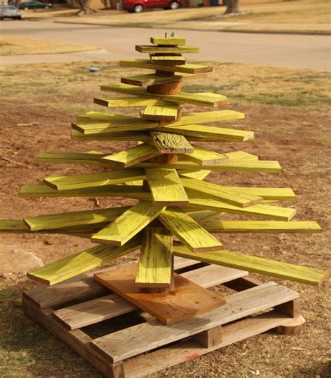 Pallets Made Wooden Christmas Trees Pallet Ideas