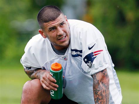 Aaron Hernandez Update Nfl Player Shot Man In Face In Fla Earlier