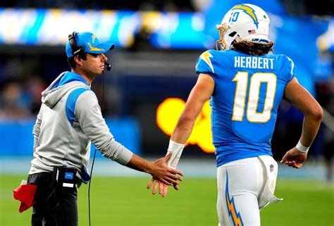 Chargers Say Qb Justin Herberts Status Is ‘day To Day Daily News