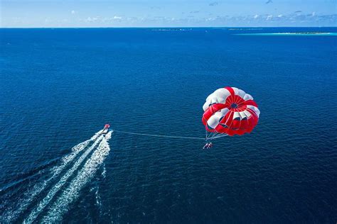 Paragliding Vs Parasailing What Is The Difference And Which One Is Best