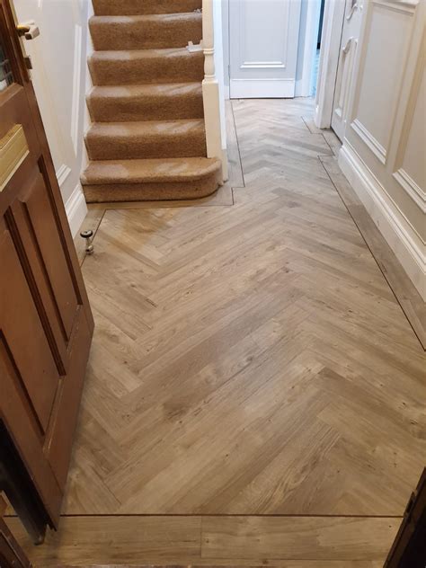 Amtico Spacia Sun Bleached Oak Luxury Vinyl Tile The Flooring Group