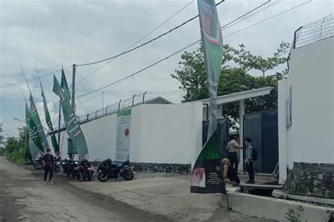 Pabrik Gudang Garam Di Blitar Beroperasi Serap 1 200 Naker