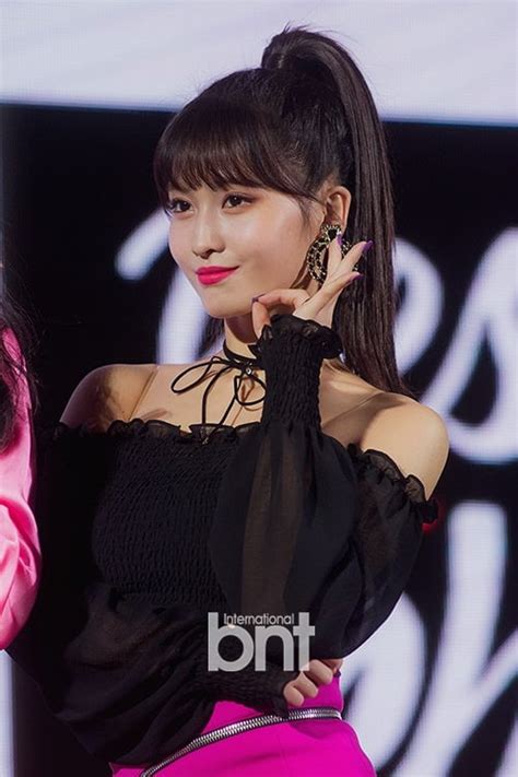 181105 Yes Or Yes Showcase 100 Momo Pictures Twicemedia